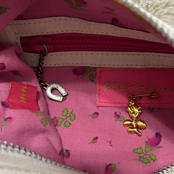 BETSEY JOHNSON OFF WHITE SILVER STUDDED PURSE - Picture 11 of 12